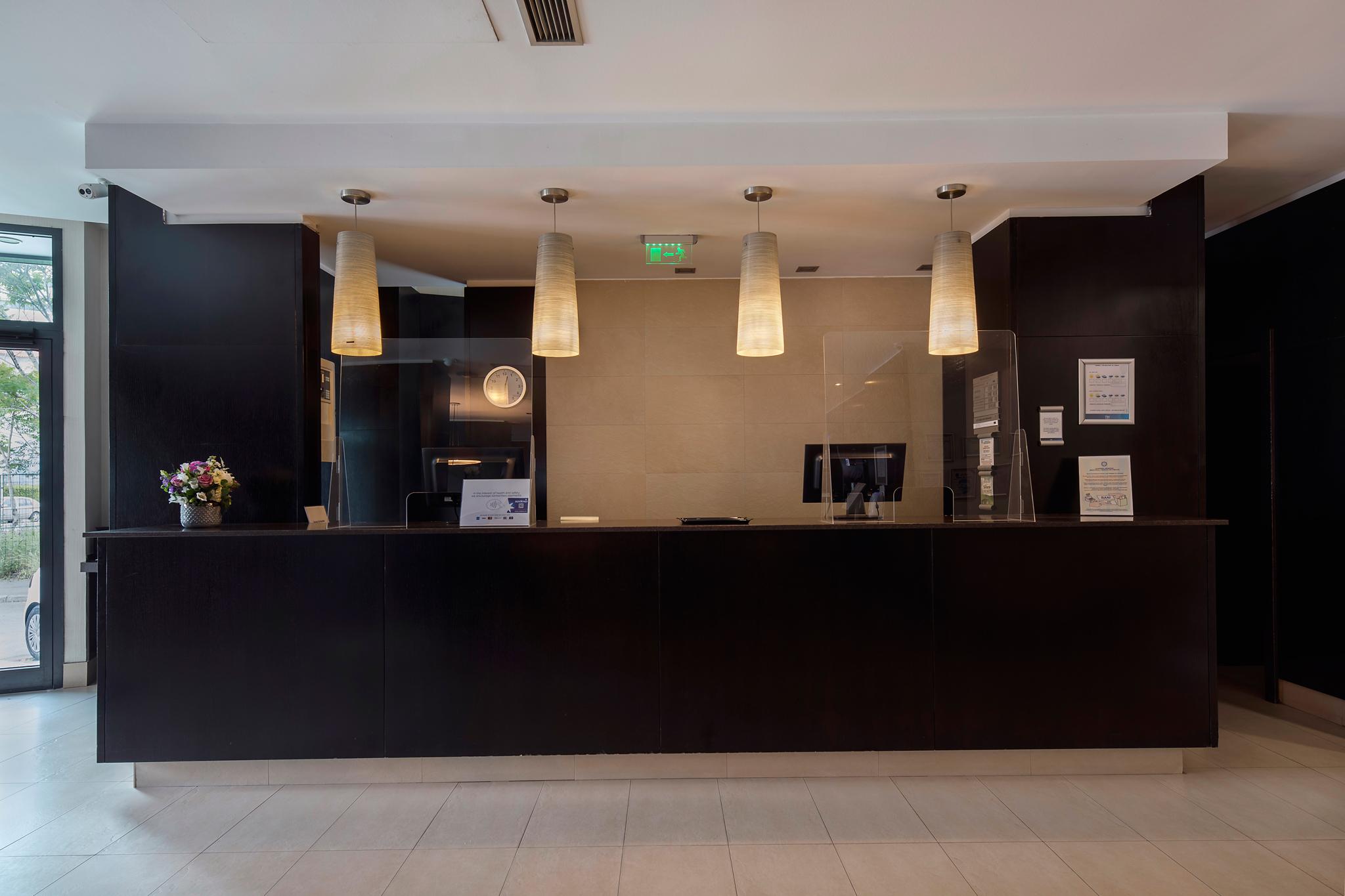 Hotel Ch Bucureşti Ngoại thất bức ảnh