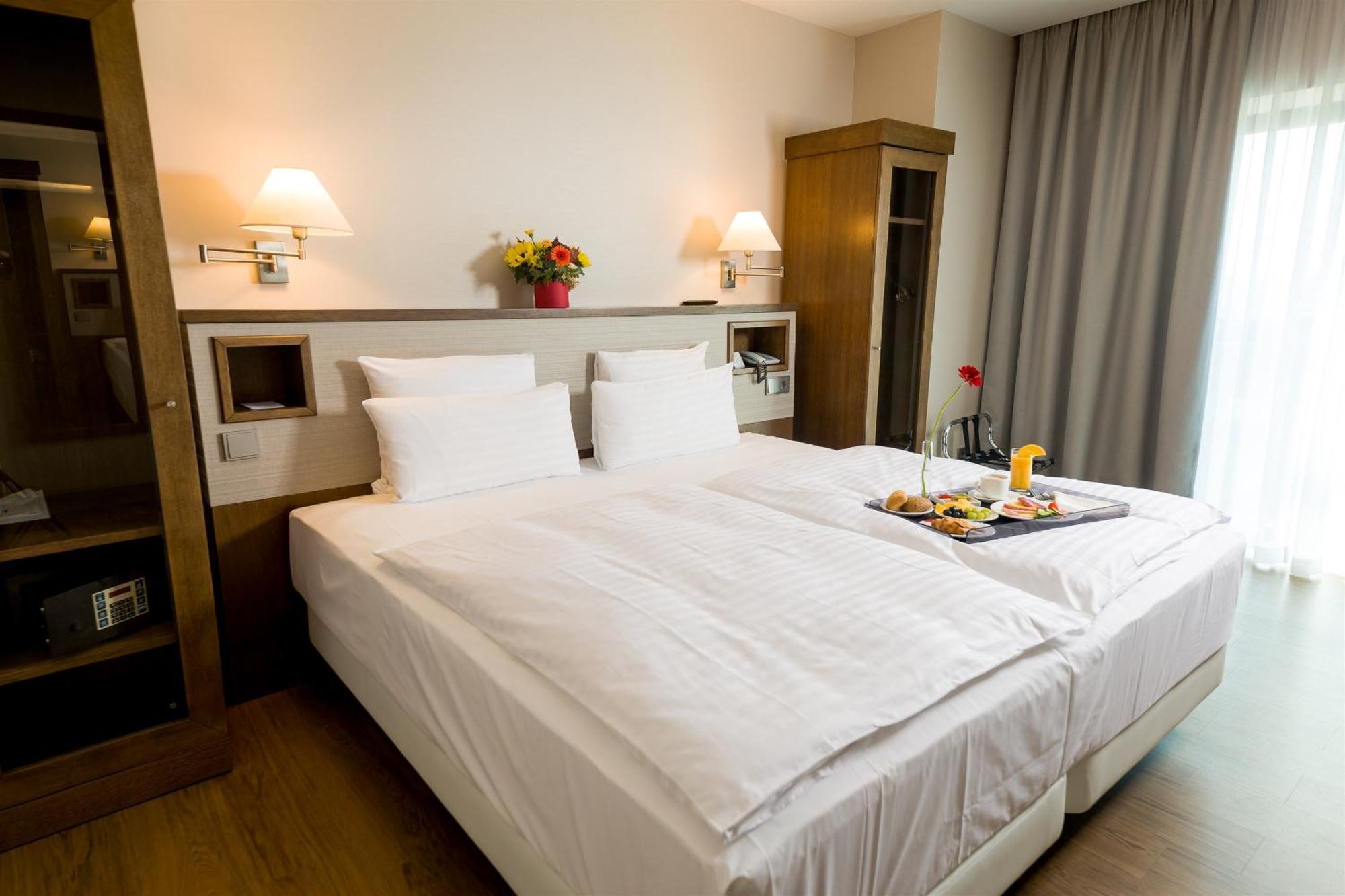 Hotel Ch Bucureşti Ngoại thất bức ảnh